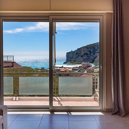 Casa Matilde - Appartamento Vista Mare - Con Posto Auto Финале Лигуре Экстерьер фото
