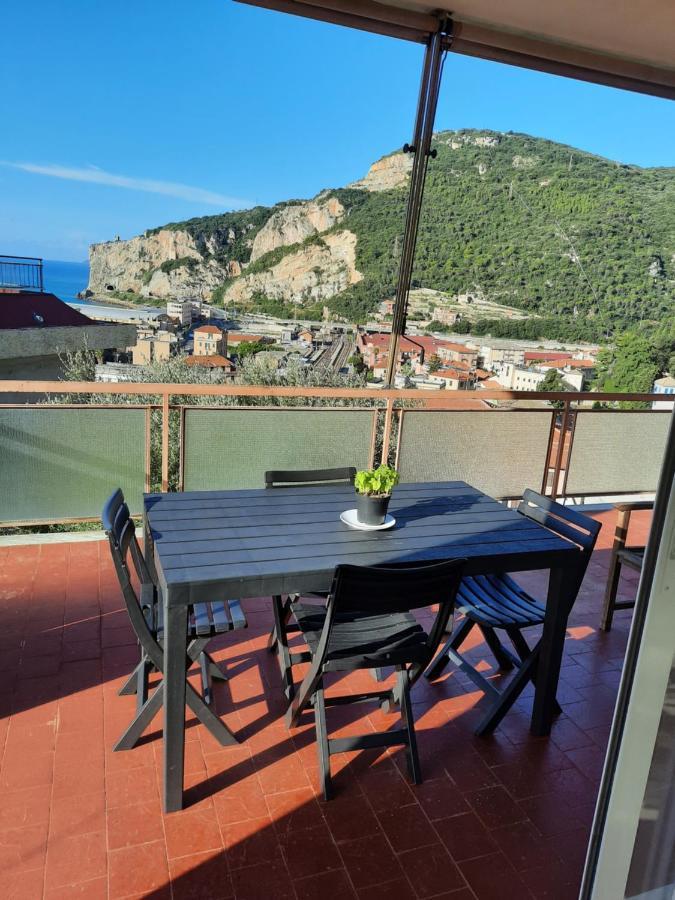 Casa Matilde - Appartamento Vista Mare - Con Posto Auto Финале Лигуре Экстерьер фото